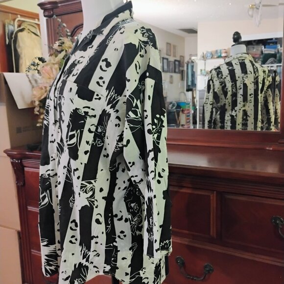 Black & White Animal Print Polyester Button Down Shirt - Picture 2 of 6
